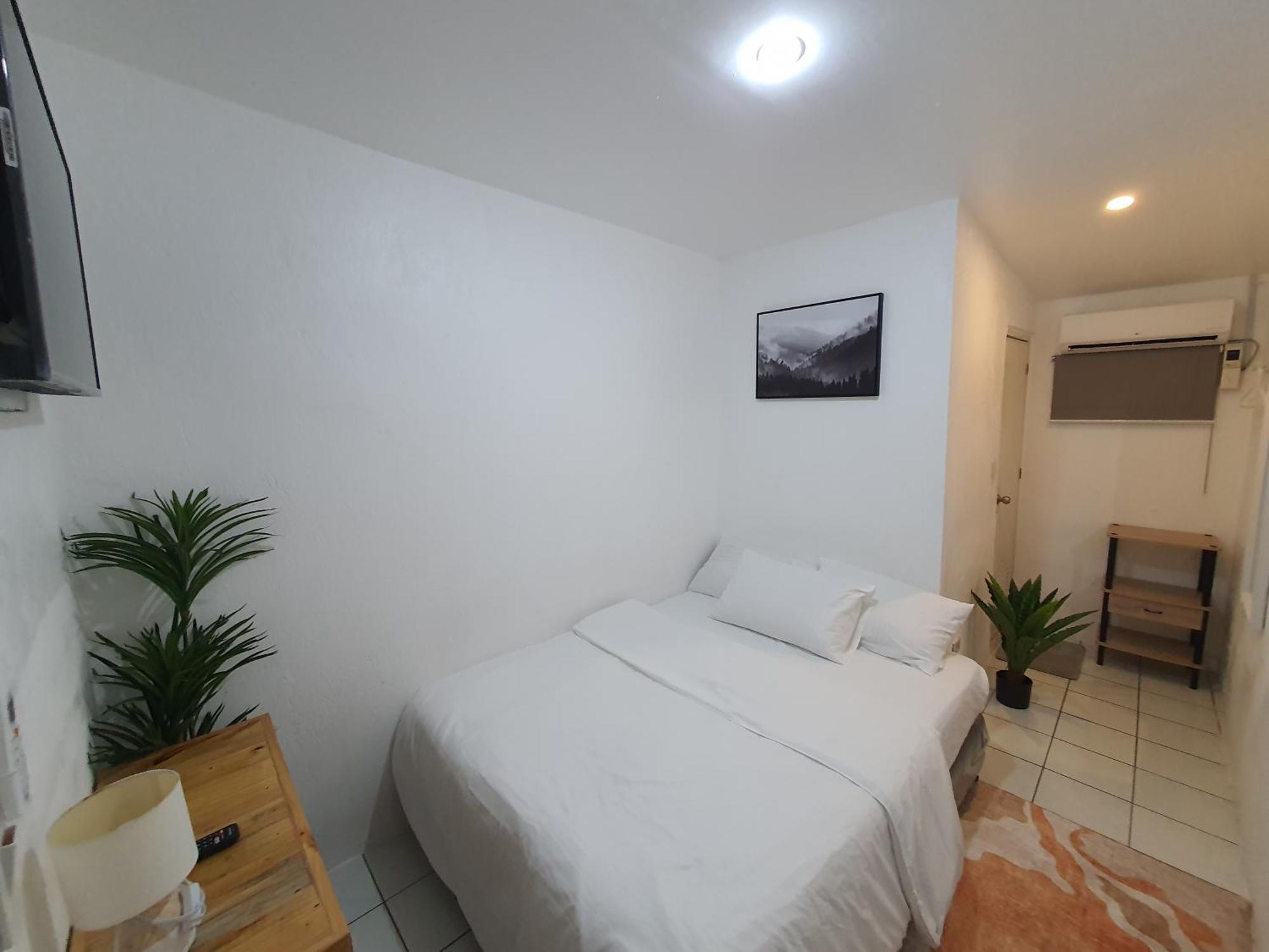 West Coast Beach House Cebu Dış mekan fotoğraf